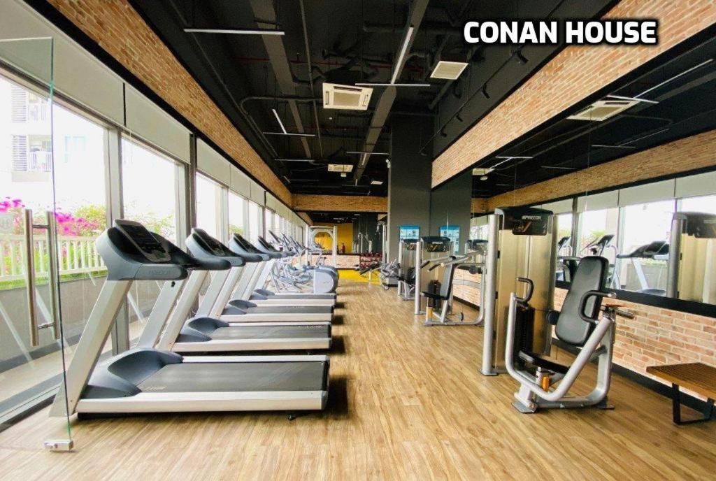 Apartment Tan Son Nhat Airport Free Pool, Gym Wifi *
